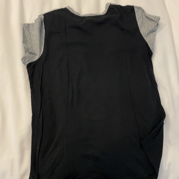 Vince tshirt XXS - Picture 3 of 3